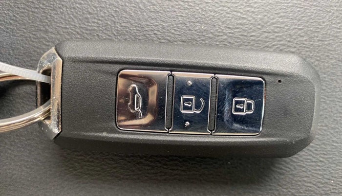 2019 MG HECTOR SHARP 1.5 DCT PETROL, Petrol, Automatic, 29,272 km, Key Close Up