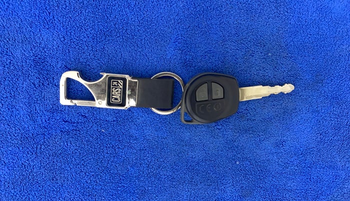 2022 Maruti Dzire VXI AMT, Petrol, Automatic, 15,645 km, Key Close Up