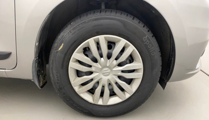 2022 Maruti Dzire VXI AMT, Petrol, Automatic, 15,645 km, Right Front Wheel