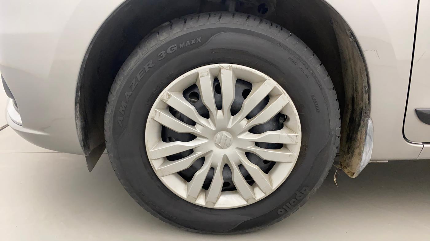 2022 Maruti Dzire VXI AMT, Petrol, Automatic, 15,645 km, Left Front Wheel
