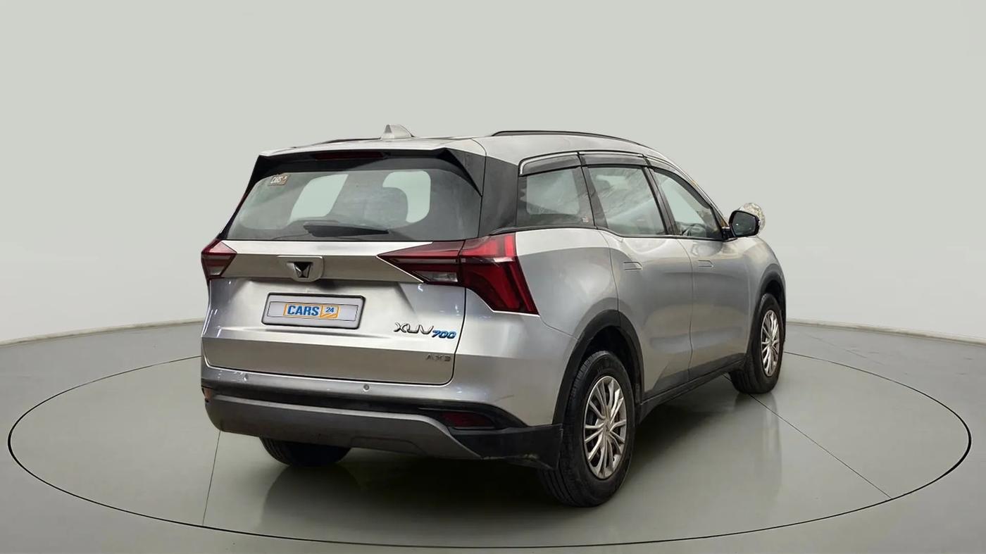 2022 Mahindra XUV700 AX 3 D AT 5 STR, Diesel, Automatic, 26,318 km, Right Back Diagonal