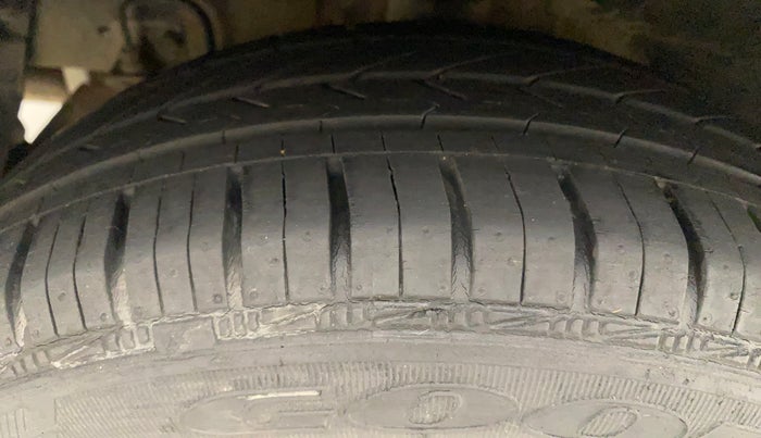 2018 Hyundai Grand i10 MAGNA AT 1.2 KAPPA VTVT, Petrol, Automatic, 15,767 km, Right Rear Tyre Tread