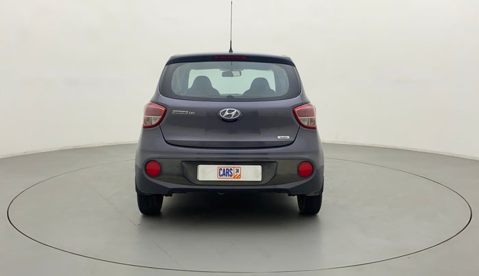 2018 Hyundai Grand i10 MAGNA AT 1.2 KAPPA VTVT, Petrol, Automatic, 15,767 km, Back/Rear