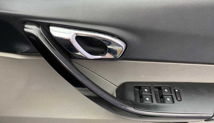 2017 Tata Tiago XZ PETROL, Petrol, Manual, 57,720 km, Driver Side Door Panels Control