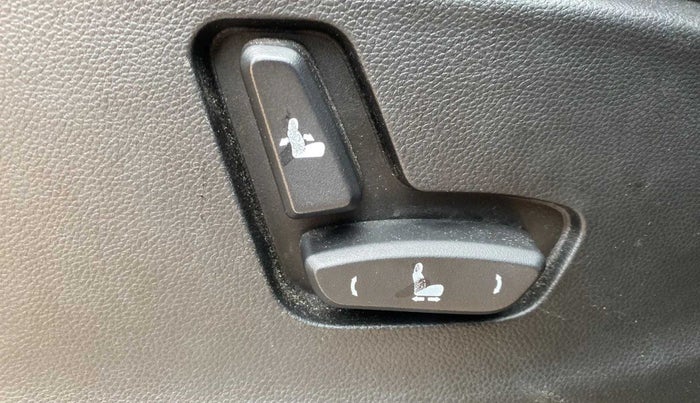 2020 MG HECTOR SHARP 1.5 DCT PETROL, Petrol, Automatic, 23,157 km, Driver Side Adjustment Panel