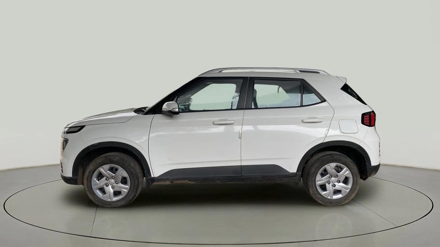 2022 Hyundai VENUE S(O) 1.2, Petrol, Manual, 40,056 km, Left Side