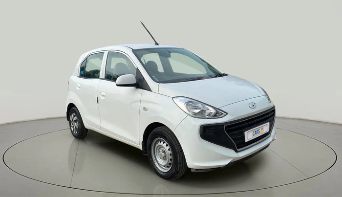 2021 Hyundai NEW SANTRO MAGNA, Petrol, Manual, 27,437 km, Right Front Diagonal