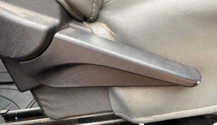 2012 Toyota Etios G, Petrol, Manual, 92,472 km, Driver Side Adjustment Panel