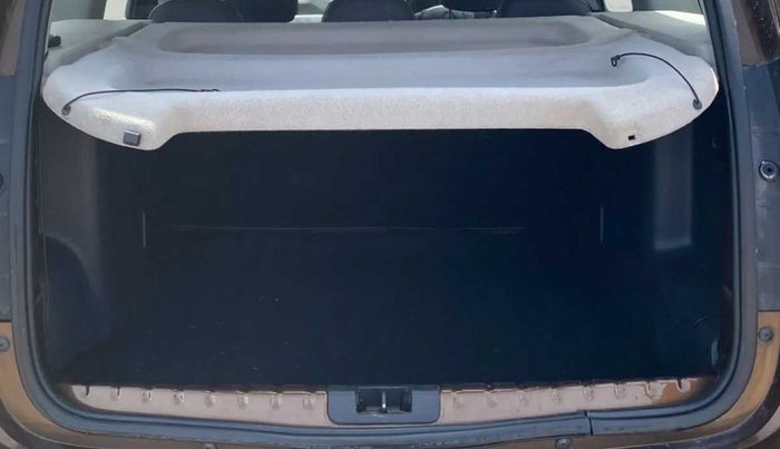 2015 Renault Duster 85 PS RXE DIESEL, Diesel, Manual, 59,421 km, Boot Inside