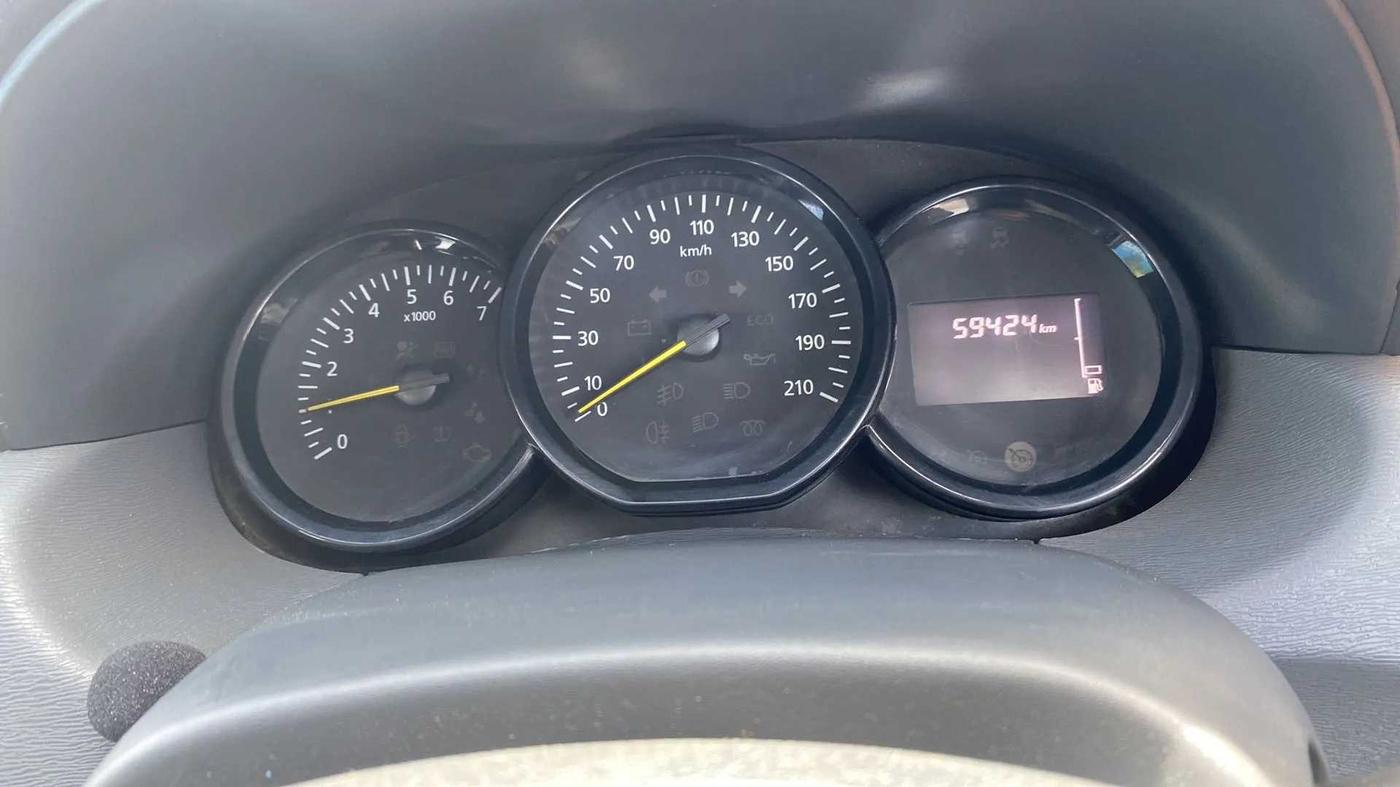 2015 Renault Duster 85 PS RXE DIESEL, Diesel, Manual, 59,421 km, Odometer Image