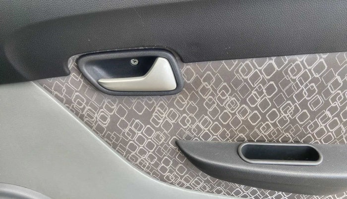 2017 Maruti Alto 800 LXI, Petrol, Manual, 17,734 km, Driver Side Door Panels Control