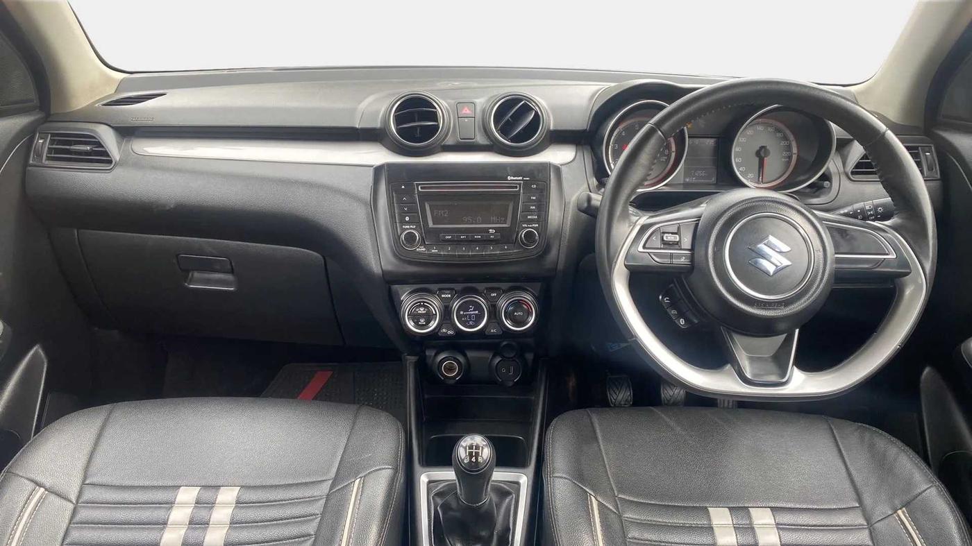2018 Maruti Swift ZXI, Petrol, Manual, 71,233 km, Dashboard
