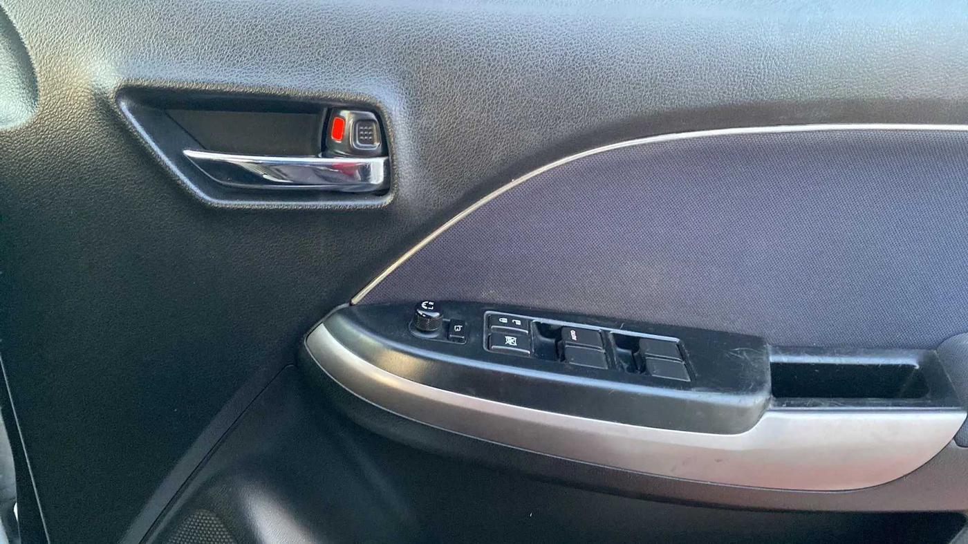 2019 Maruti Baleno ZETA PETROL 1.2, Petrol, Manual, 61,508 km, Driver Side Door Panels Control