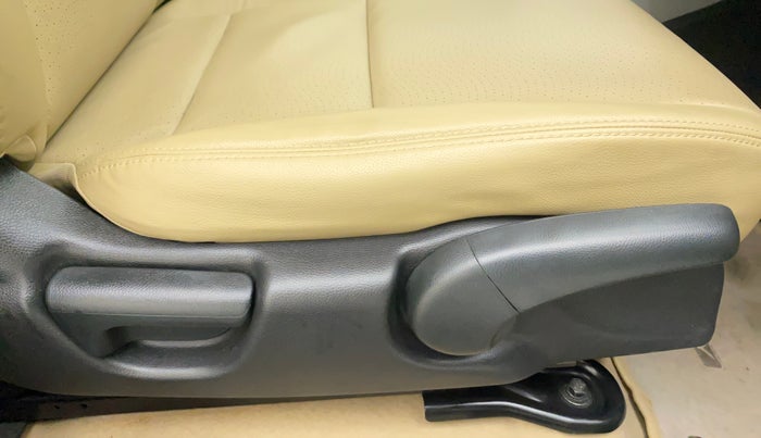 2018 Honda City 1.5L I-VTEC VX, Petrol, Manual, 31,523 km, Driver Side Adjustment Panel
