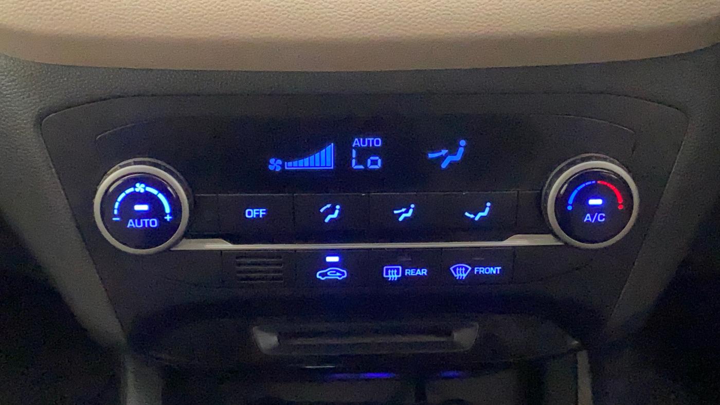 2019 Hyundai Elite i20 ASTA (O) CVT, Petrol, Automatic, 20,620 km, Automatic Climate Control