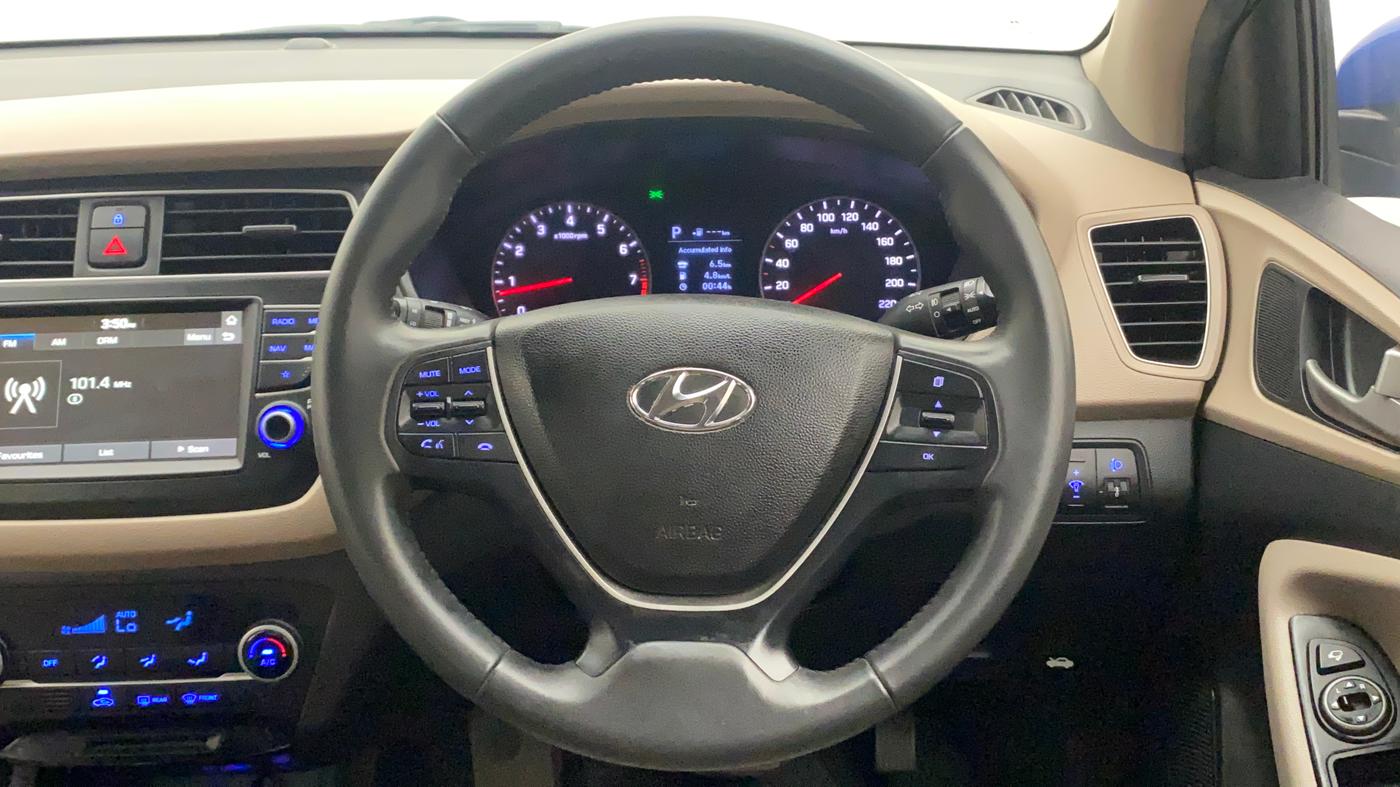 2019 Hyundai Elite i20 ASTA (O) CVT, Petrol, Automatic, 20,620 km, Steering Wheel Close Up