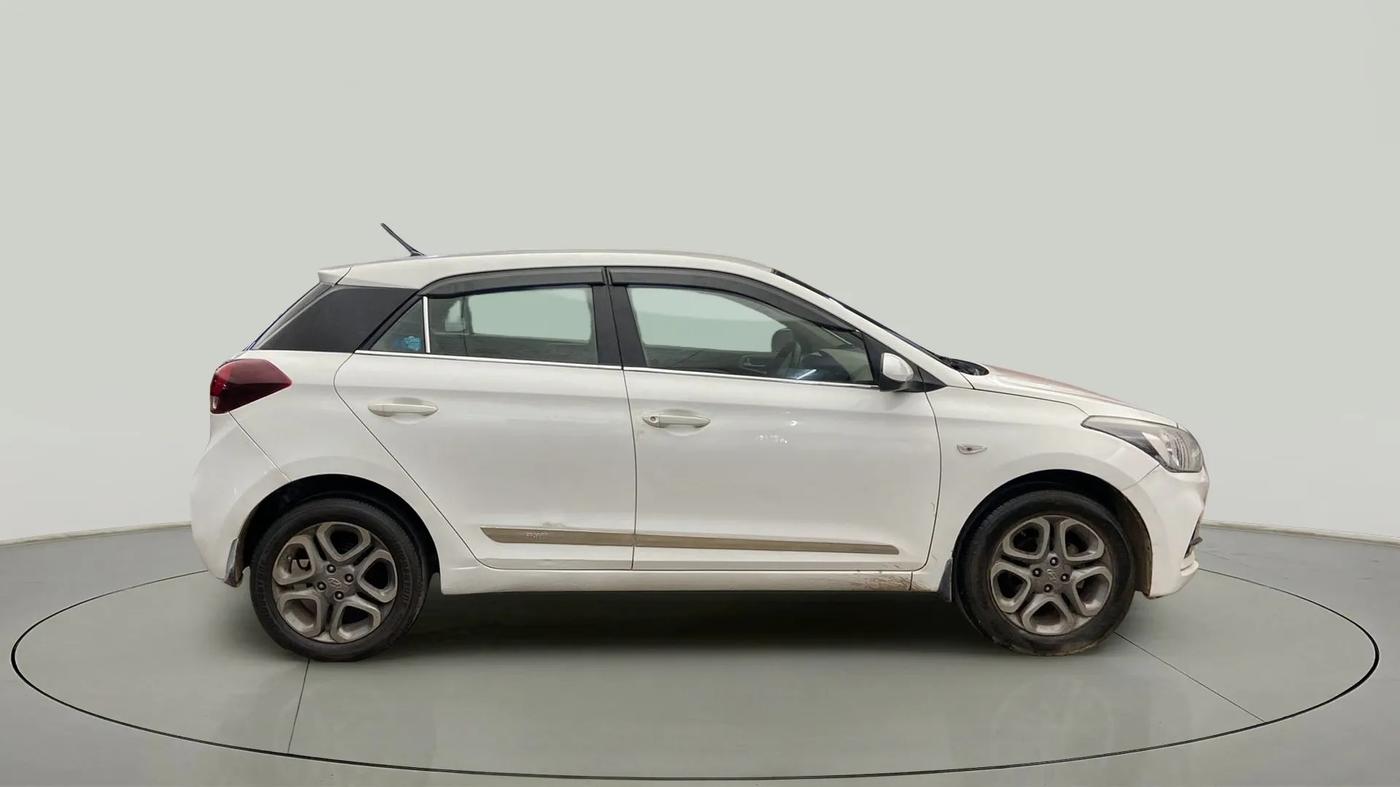 2019 Hyundai Elite i20 MAGNA PLUS 1.2, Petrol, Manual, 69,807 km, Right Side View