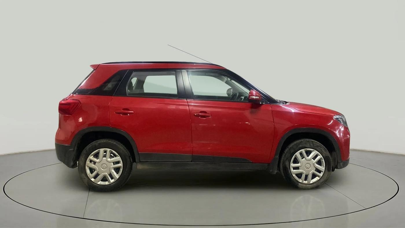 2022 Maruti Vitara Brezza VXI AT SHVS, Petrol, Automatic, 9,370 km, Right Side View