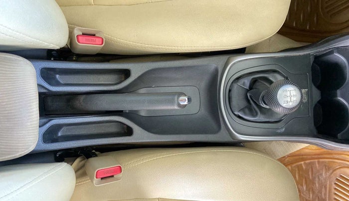 2016 Honda City 1.5L I-VTEC V MT, Petrol, Manual, 41,384 km, Gear Lever