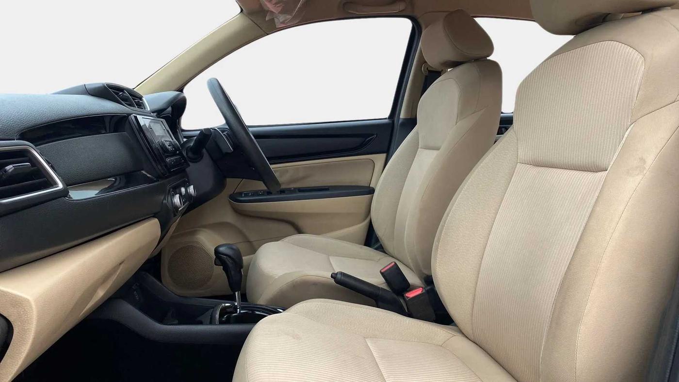 2018 Honda Amaze 1.2L I-VTEC V CVT, Petrol, Automatic, 17,506 km, Right Side Front Door Cabin
