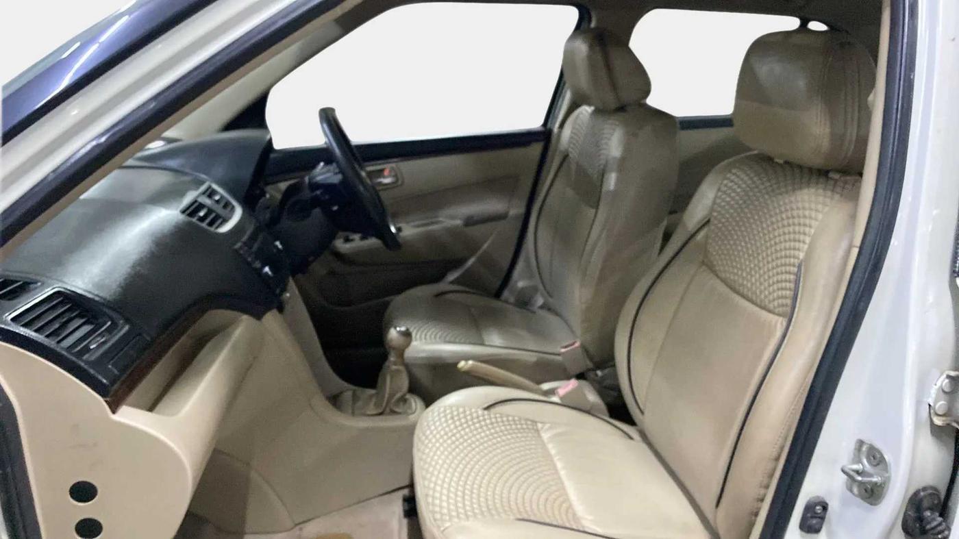2014 Maruti Swift Dzire ZXI, Petrol, Manual, 99,148 km, Right Side Front Door Cabin
