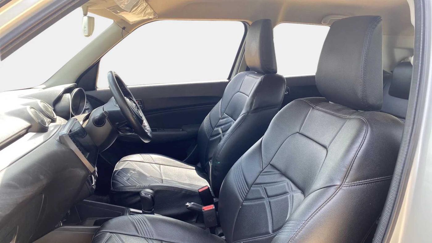 2021 Maruti Swift VXI AMT, Petrol, Automatic, 39,564 km, Right Side Front Door Cabin