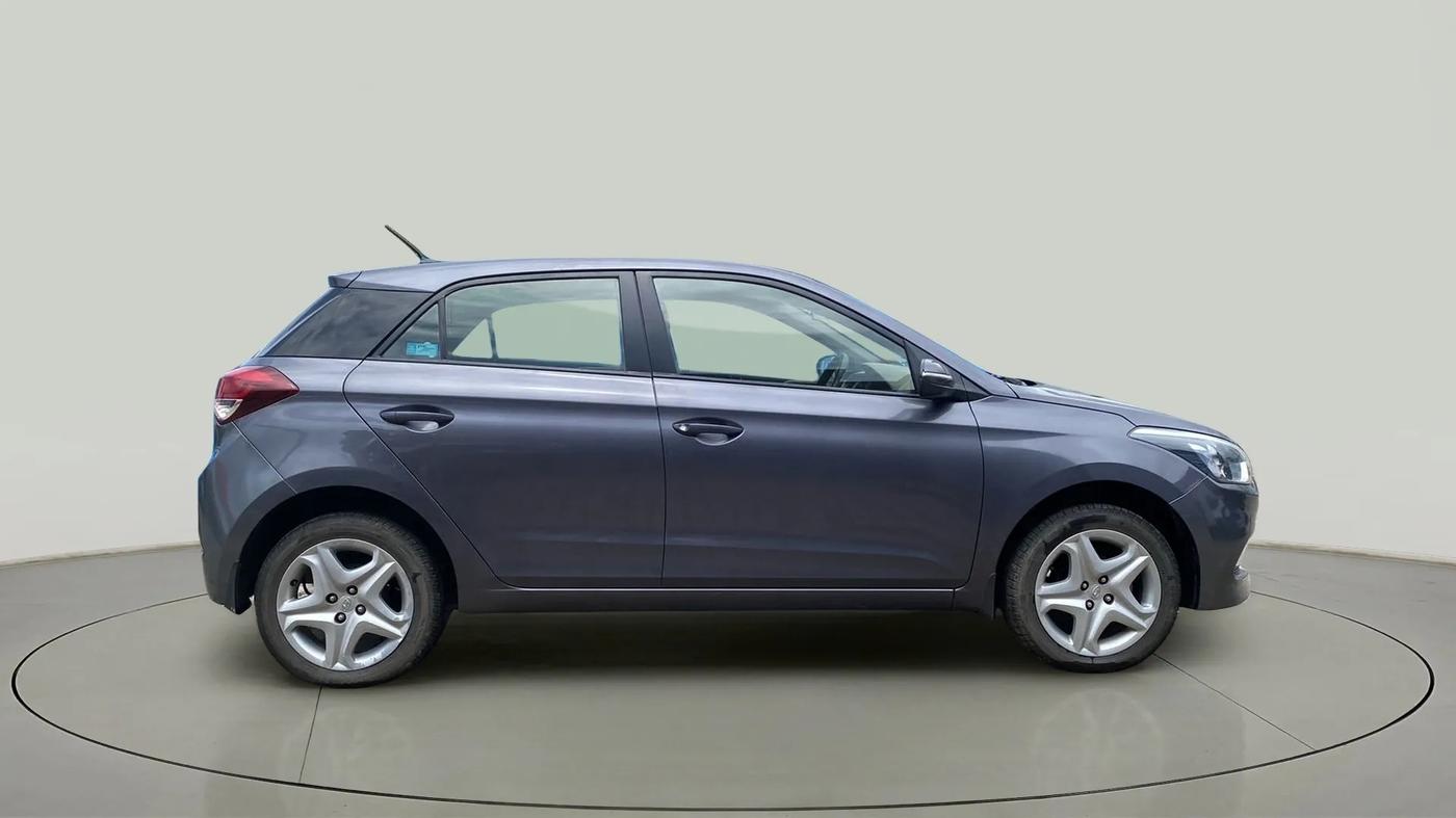 2017 Hyundai Elite i20 ASTA 1.2, Petrol, Manual, 25,645 km, Right Side