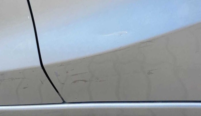 2017 Honda Brio S MT, Petrol, Manual, 25,321 km, Rear left door - Slightly dented