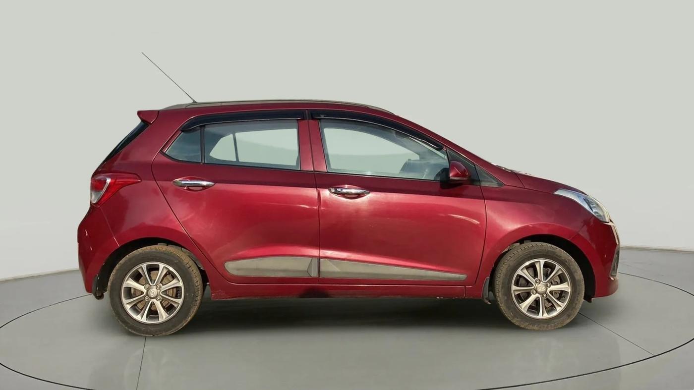 2015 Hyundai Grand i10 ASTA 1.2 KAPPA VTVT, Petrol, Manual, 28,213 km, Right Side