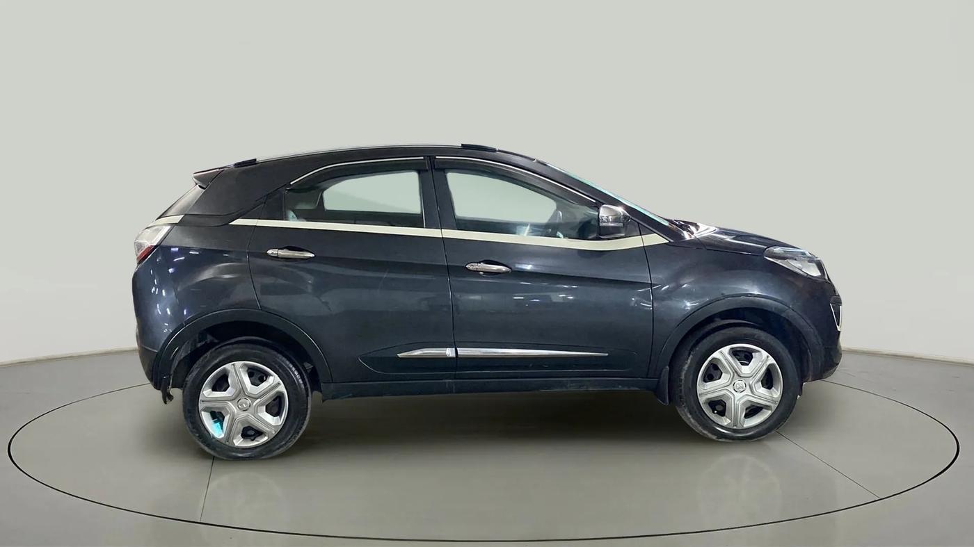 2019 Tata NEXON XM PETROL, Petrol, Manual, 55,271 km, Right Side View