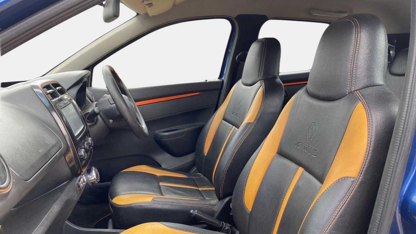 2017 Renault Kwid CLIMBER 1.0 AMT, CNG, Automatic, 50,919 km, Right Side Front Door Cabin