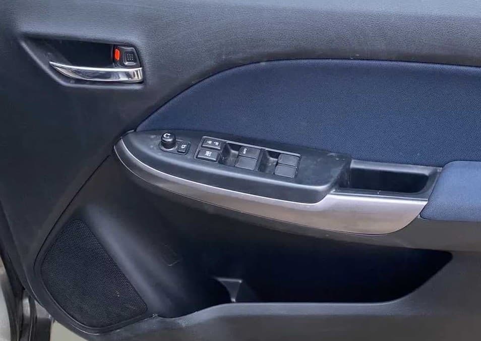 2021 Maruti Baleno ZETA CVT PETROL 1.2, Petrol, Automatic, 9,869 km, Driver Side Door Panels Control