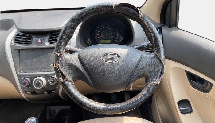 2016 Hyundai Eon ERA +, Petrol, Manual, 36,654 km, Steering Wheel Close Up
