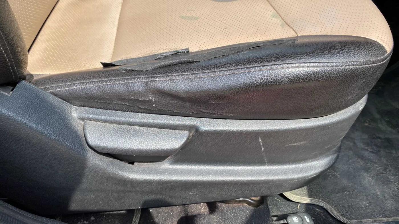 2016 Hyundai Eon ERA +, Petrol, Manual, 36,654 km, Driver Side Adjustment Panel