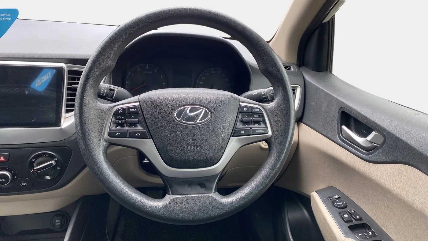 2019 Hyundai Verna 1.4 E PETROL, Petrol, Manual, 48,964 km, Steering Wheel Close Up