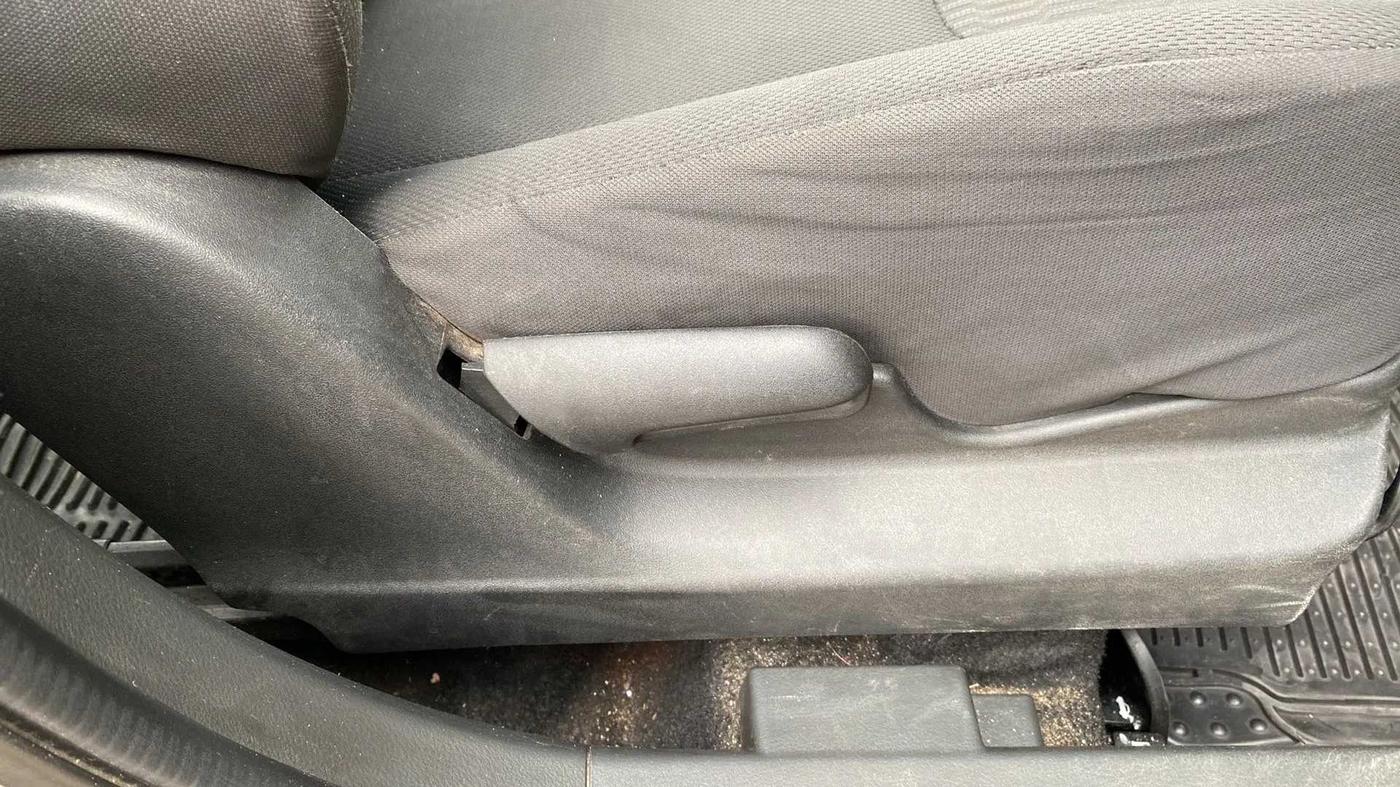 2016 Maruti Vitara Brezza LDI, Diesel, Manual, 59,342 km, Driver Side Adjustment Panel