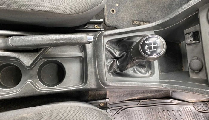 2016 Maruti Vitara Brezza LDI, Diesel, Manual, 59,342 km, Gear Lever