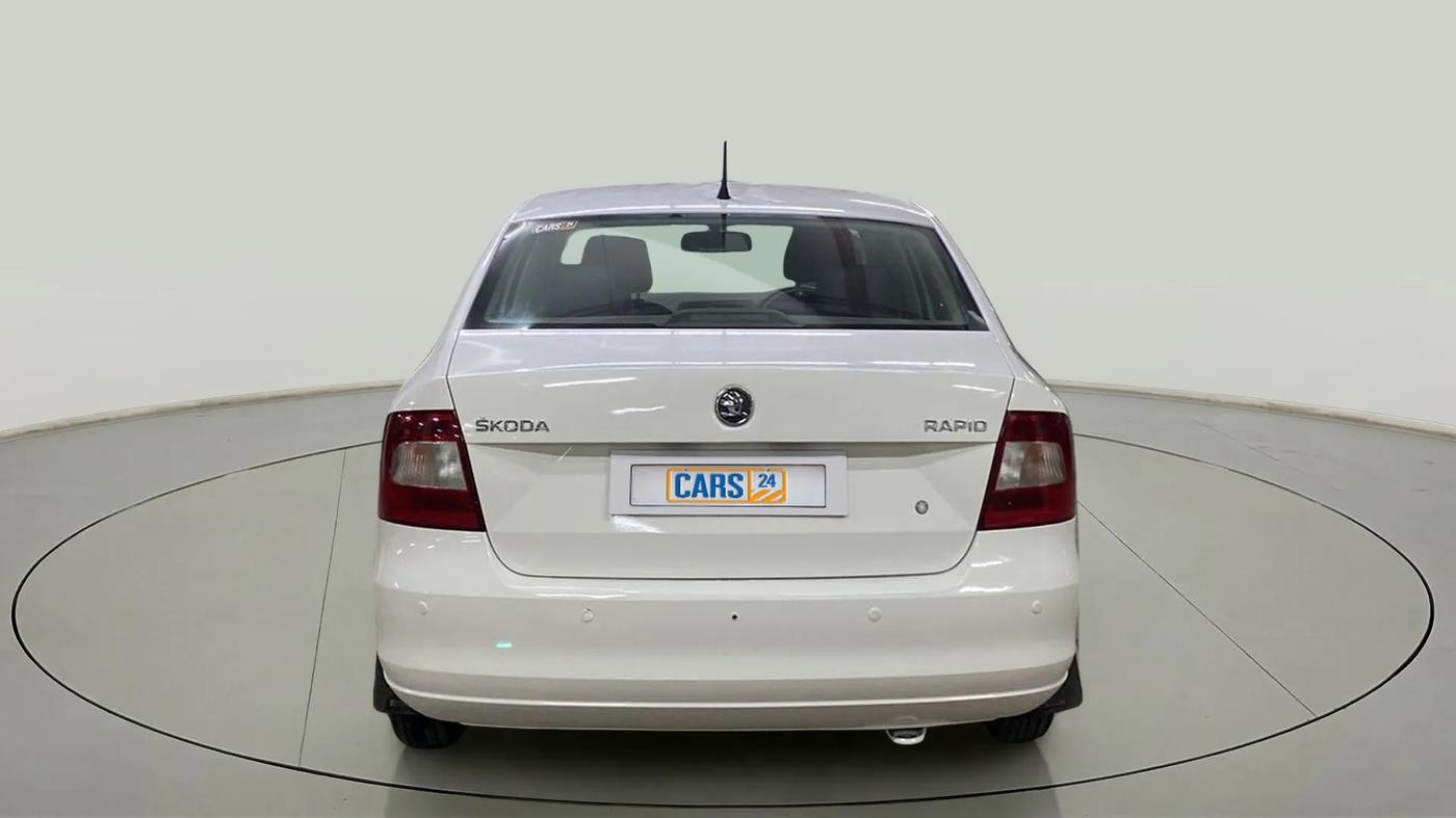 2014 Skoda Rapid 1.6 MPI ACTIVE, Petrol, Manual, 37,146 km, Back/Rear