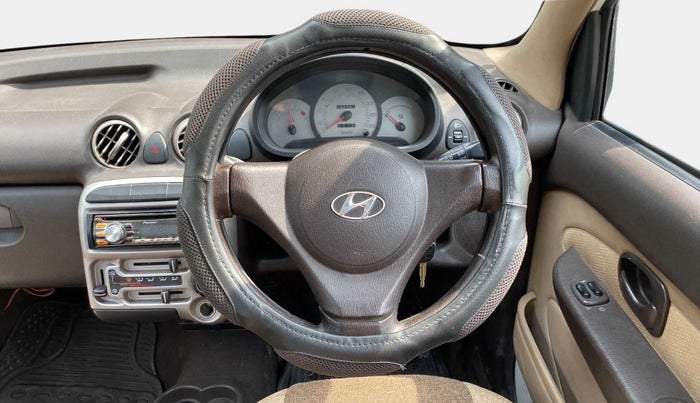 2014 Hyundai Santro Xing GL PLUS, Petrol, Manual, 90,514 km, Steering Wheel Close Up