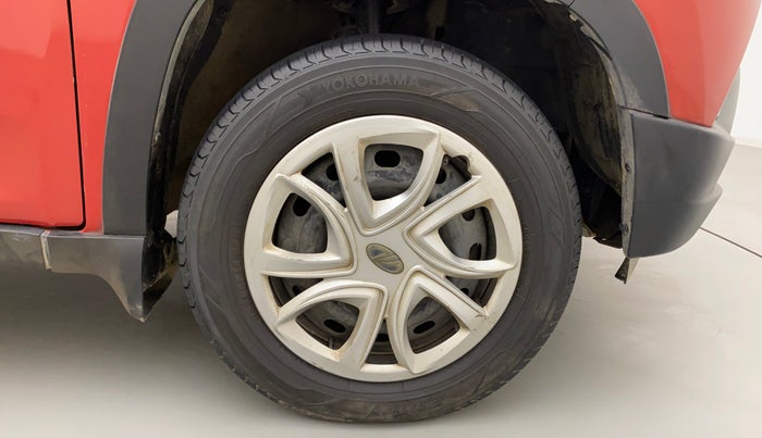 2016 Mahindra Kuv100 K4 6 STR, Petrol, Manual, 80,036 km, Right Front Wheel