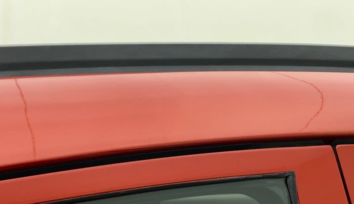2016 Mahindra Kuv100 K4 6 STR, Petrol, Manual, 80,036 km, Right B pillar - Minor scratches
