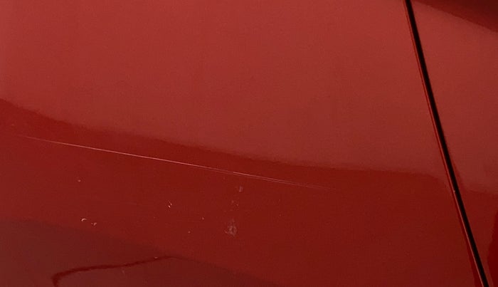 2016 Mahindra Kuv100 K4 6 STR, Petrol, Manual, 80,036 km, Right quarter panel - Minor scratches