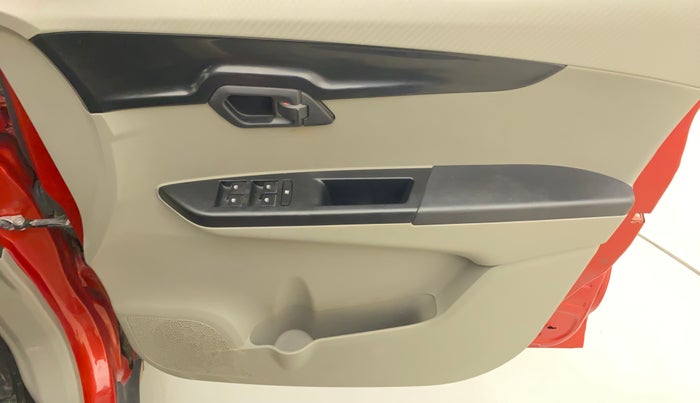 2016 Mahindra Kuv100 K4 6 STR, Petrol, Manual, 80,036 km, Driver Side Door Panels Control