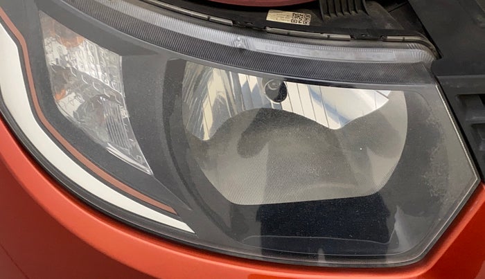 2016 Mahindra Kuv100 K4 6 STR, Petrol, Manual, 80,036 km, Right headlight - Minor damage