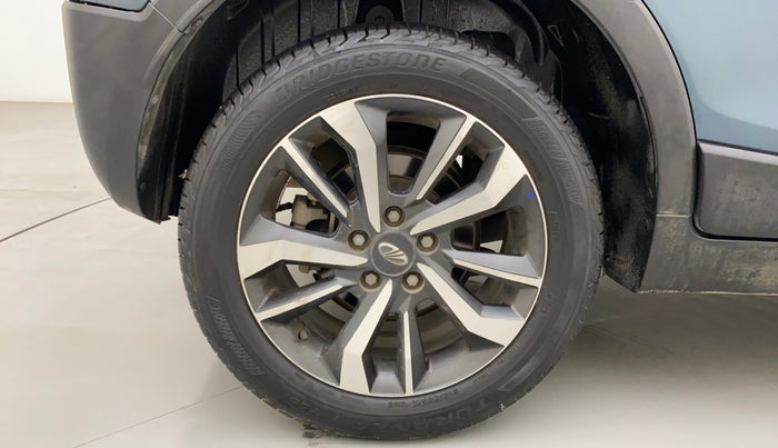 2019 Mahindra XUV300 W8 (O) 1.5 DIESEL, Diesel, Manual, 59,293 km, Right Rear Wheel