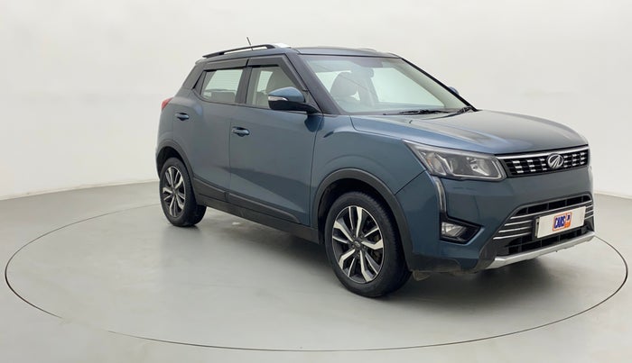 2019 Mahindra XUV300 W8 (O) 1.5 DIESEL, Diesel, Manual, 59,293 km, Right Front Diagonal