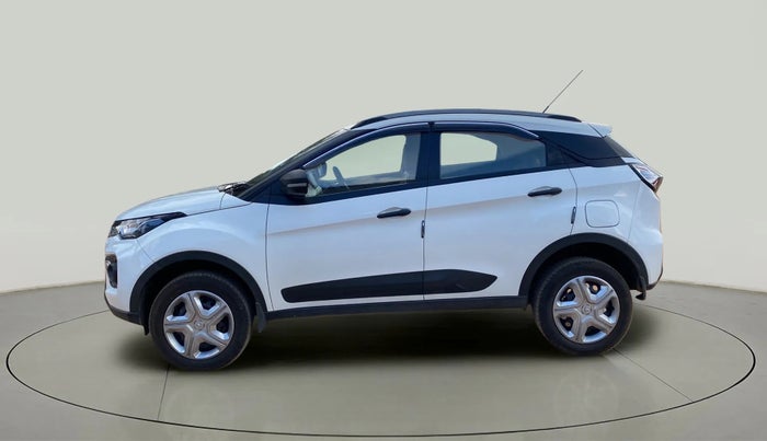 2022 Tata NEXON XMA PETROL, Petrol, Automatic, 7,987 km, Left Side