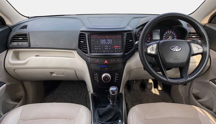 2022 Mahindra XUV300 W6 1.2 PETROL, Petrol, Manual, 16,629 km, Dashboard