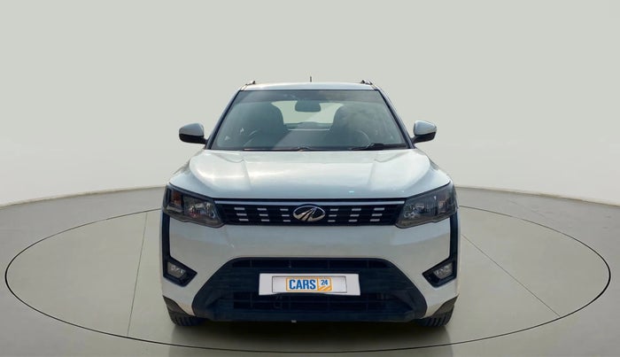 2022 Mahindra XUV300 W6 1.2 PETROL, Petrol, Manual, 16,629 km, Front