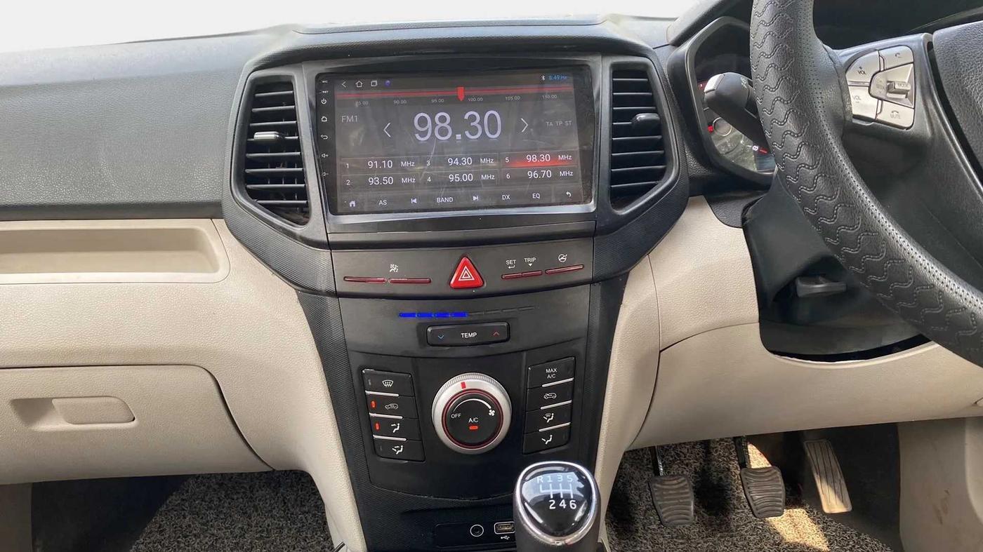2022 Mahindra XUV300 W6 1.2 PETROL, Petrol, Manual, 16,629 km, Air Conditioner